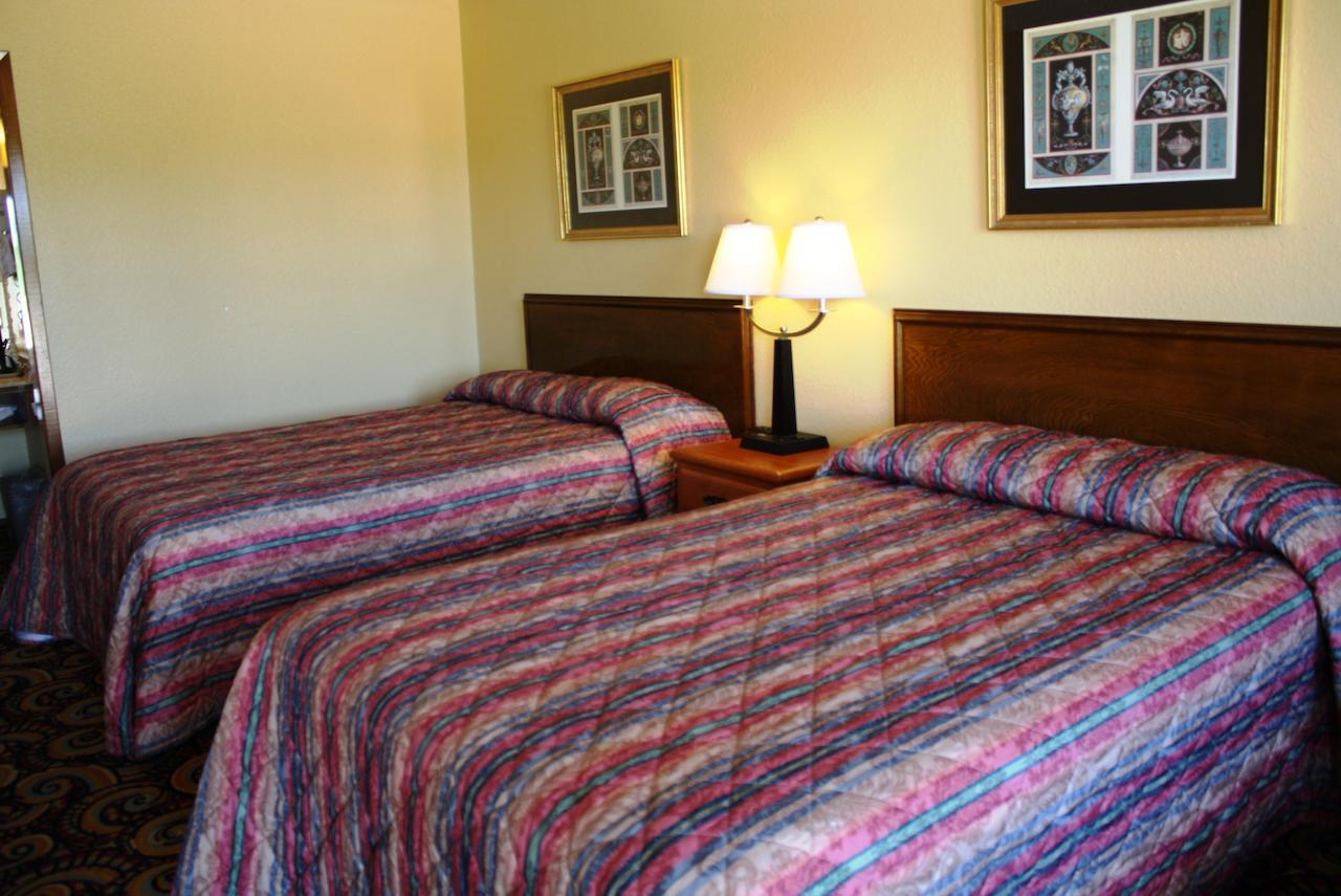 Lake Palestine Motor Inn Coffee City Room photo
